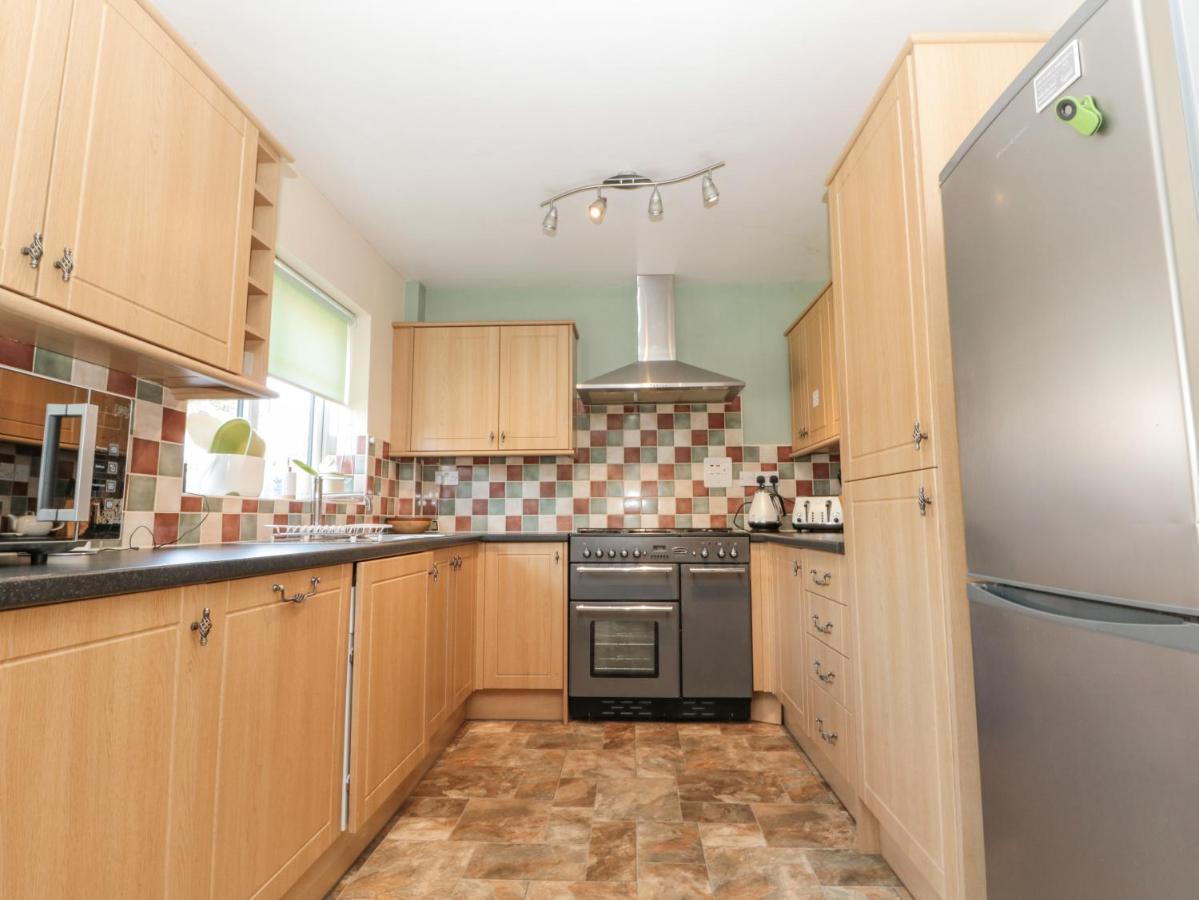 Sutton Court Villa Thirsk Exterior photo